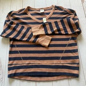 NWT OFFLINE By Aerie Wow! Waffle Oversized T-Shirt Striped V-Neck Tan Sweater S